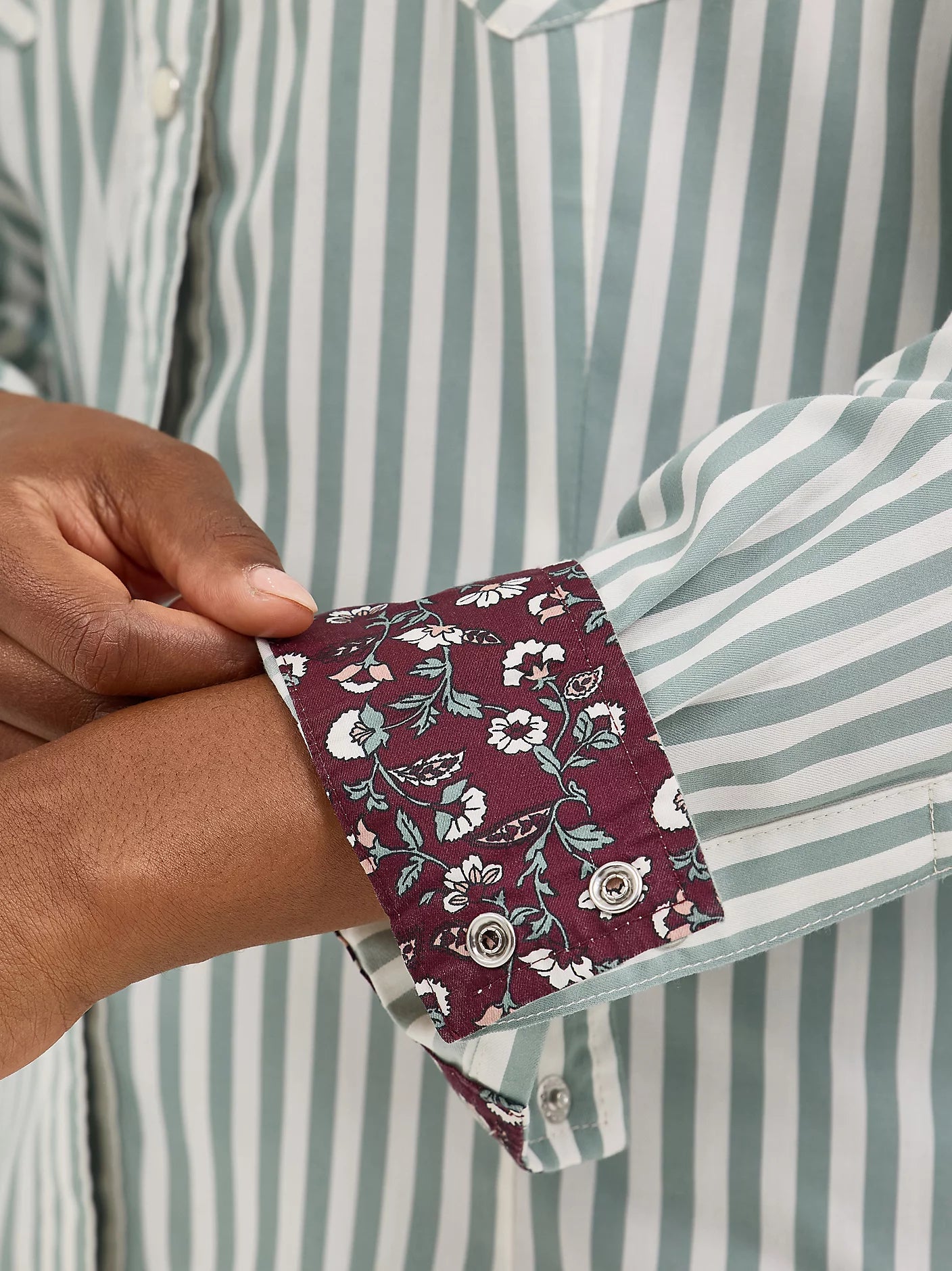 Wrangler Retro Western Snap ~ Green Stripe - Henderson's Western Store