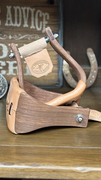 Nettles Stirrups ~ Chisholm Gunstock Oiled ~ 4" - Henderson's Western Store