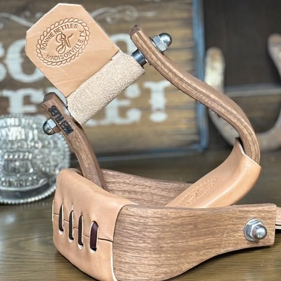 Nettles Stirrups ~ Chisholm Petite Gunstock Oiled ~ 2.5" - Henderson's Western Store