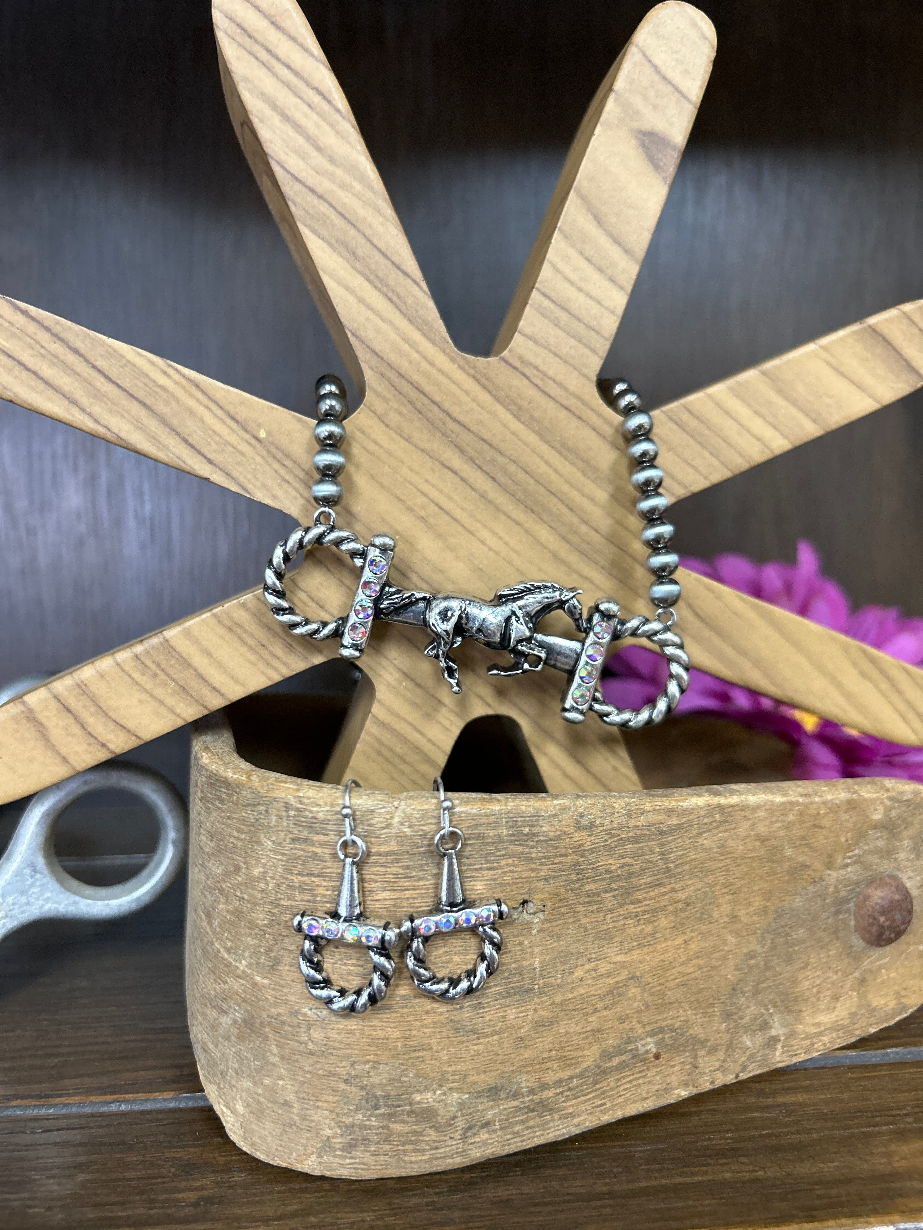 Western Horsebit Navajo Necklace - Henderson's Western Store