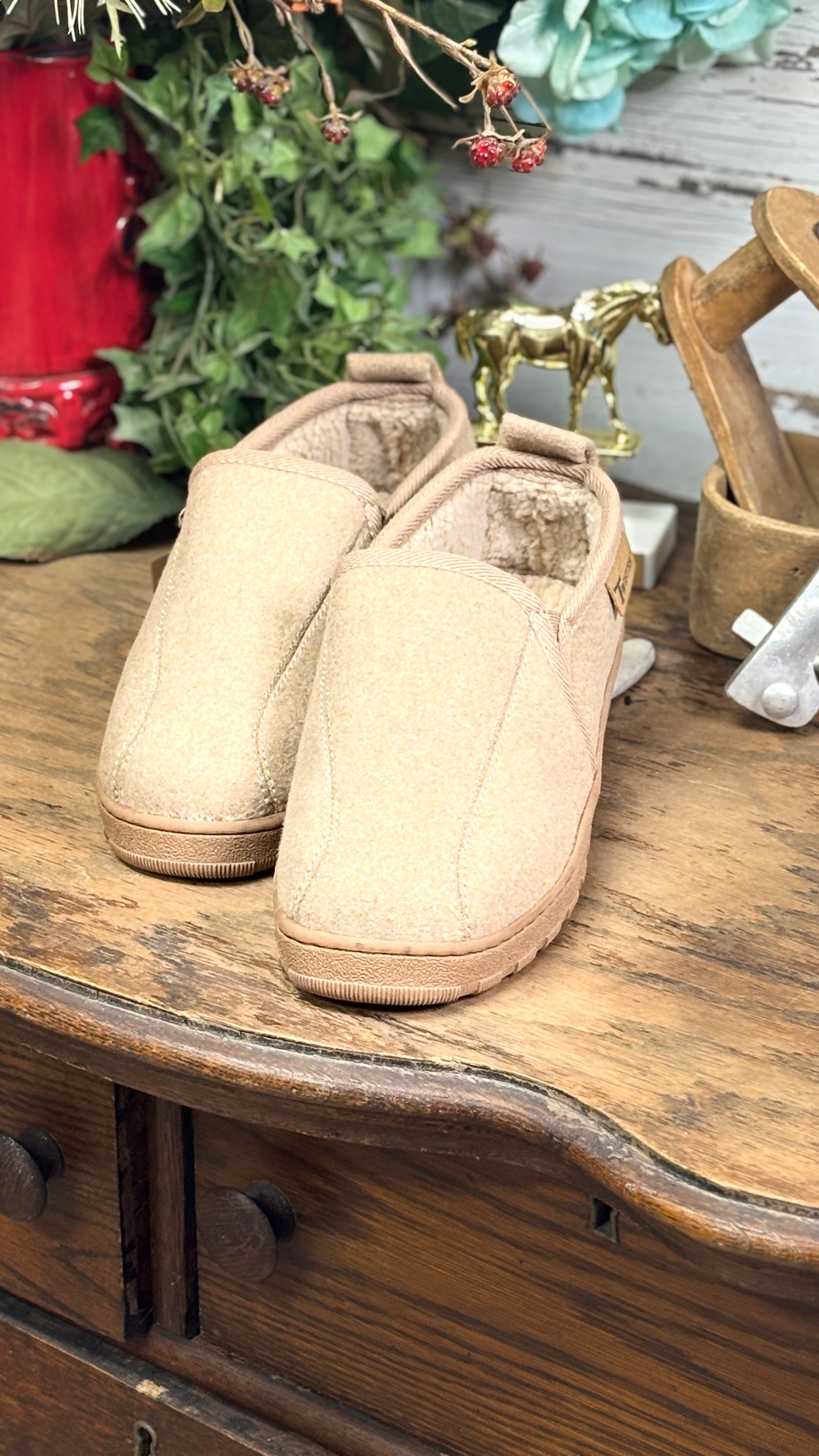 Mens Slip On Slippers ~ Calvin - Henderson's Western Store