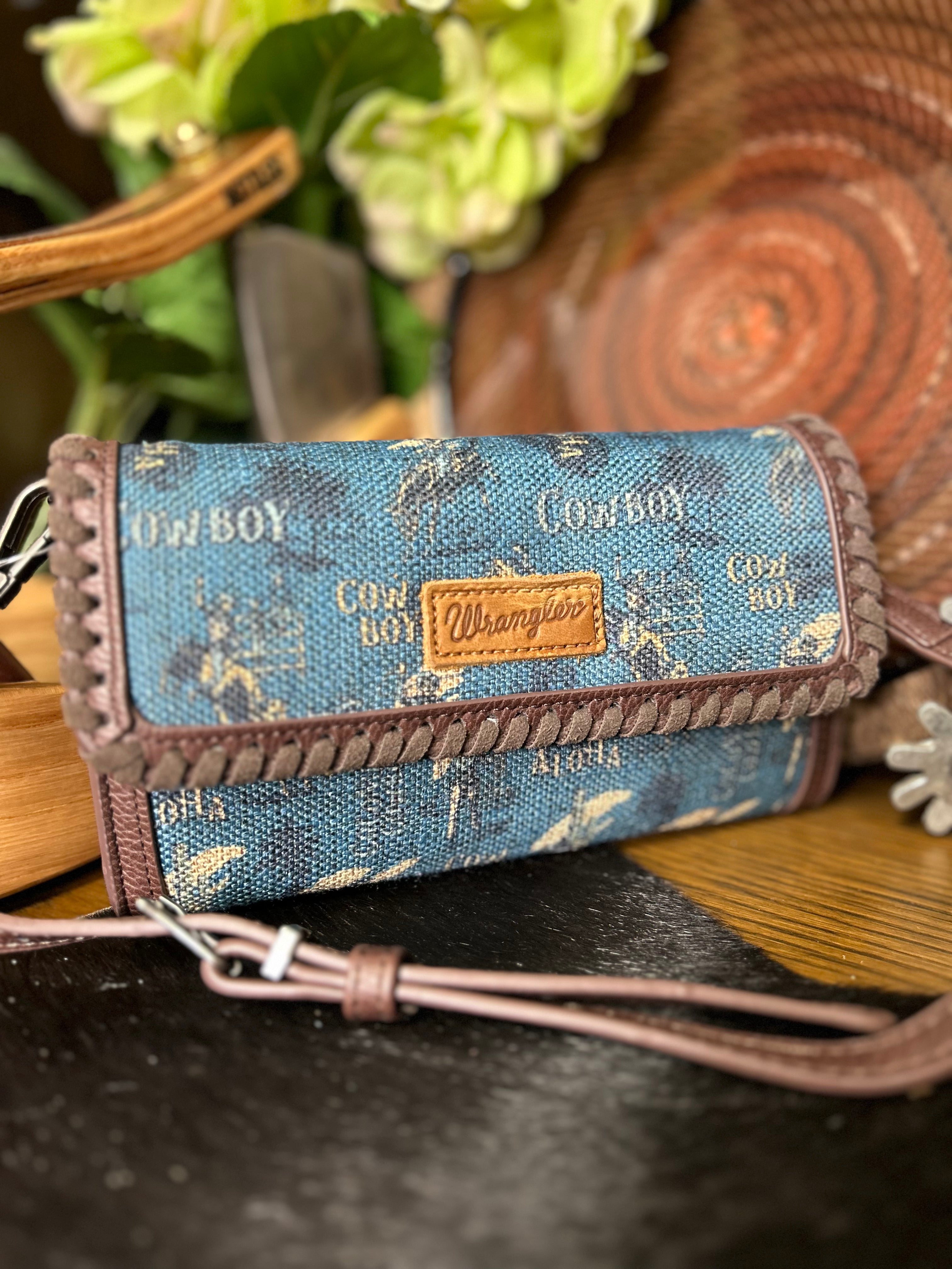 Wrangler Vintage Print Carry Wallet/Crossbody ~ Jean - Henderson's Western Store