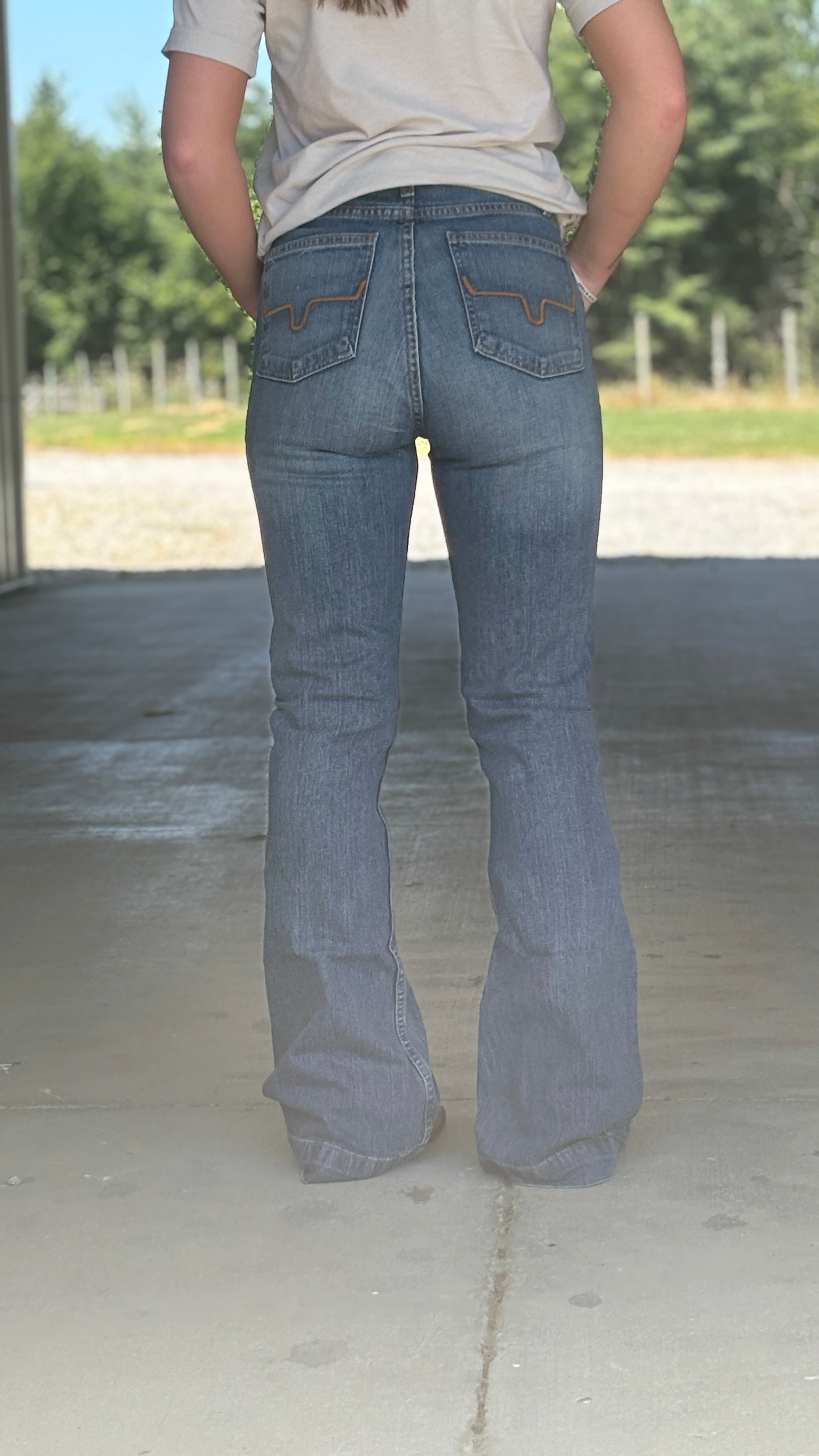 Kimes Ranch "Jennifer" Jeans ~ Mid Wash - Henderson's Western Store