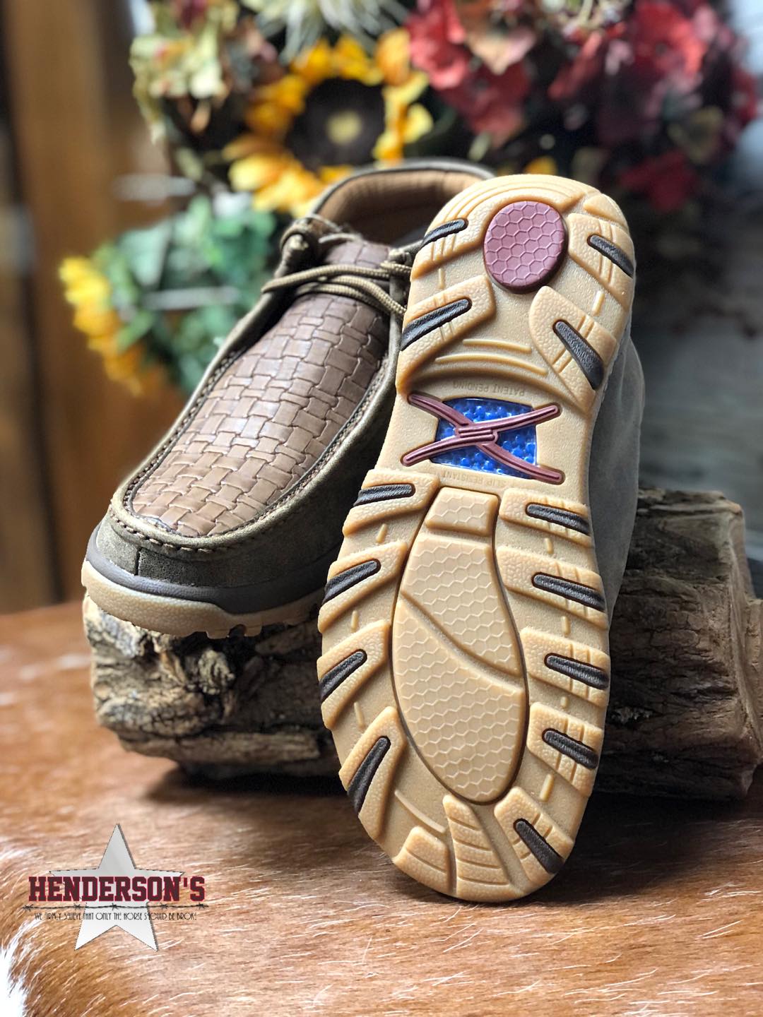 Chukka Cellstretch Driving Moc Men's shoes Twisted X