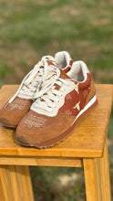 Load image into Gallery viewer, Giddyup Longhorn Jogger Shoe by Roper