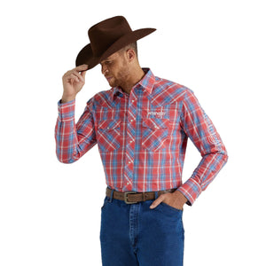 Load image into Gallery viewer, Men&#39;s Wrangler Logo Plaid ~ Red/Blue - Henderson&#39;s Western Store