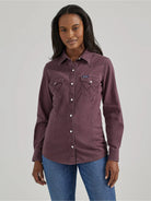 Ladies Wrangler Retro Western Snap - Henderson's Western Store