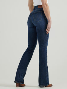 Load image into Gallery viewer, Wrangler® Bespoke Bootcut Jean