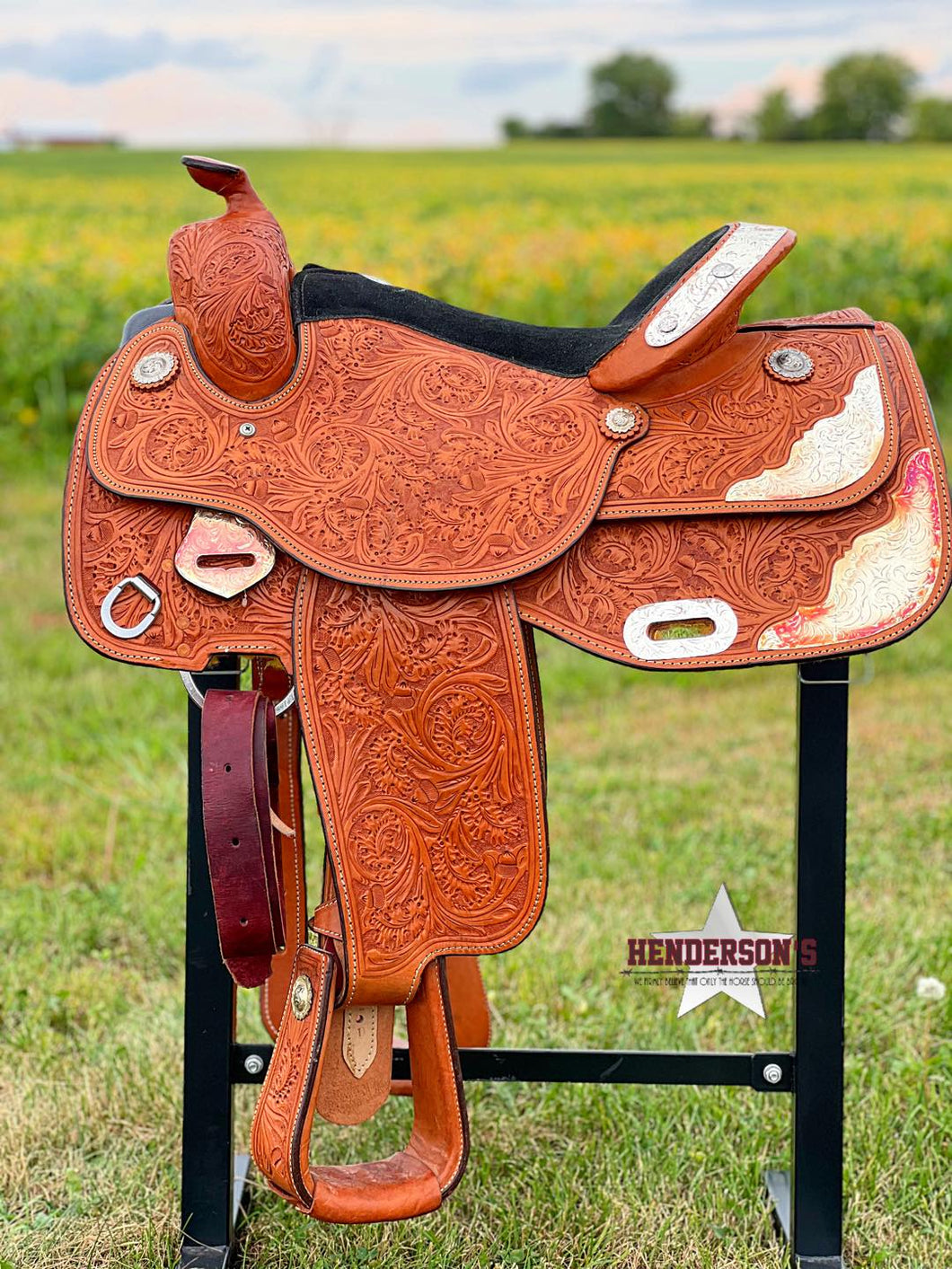 Double D Show Saddle - Henderson's Western Store