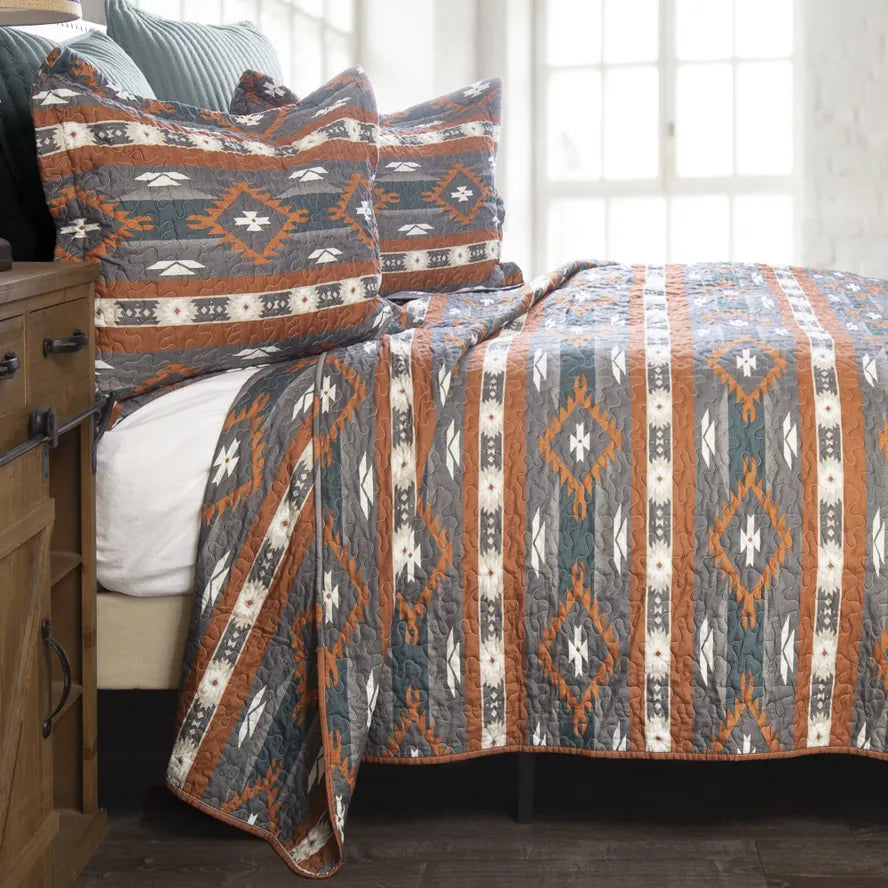 Carstens, Inc Bedding