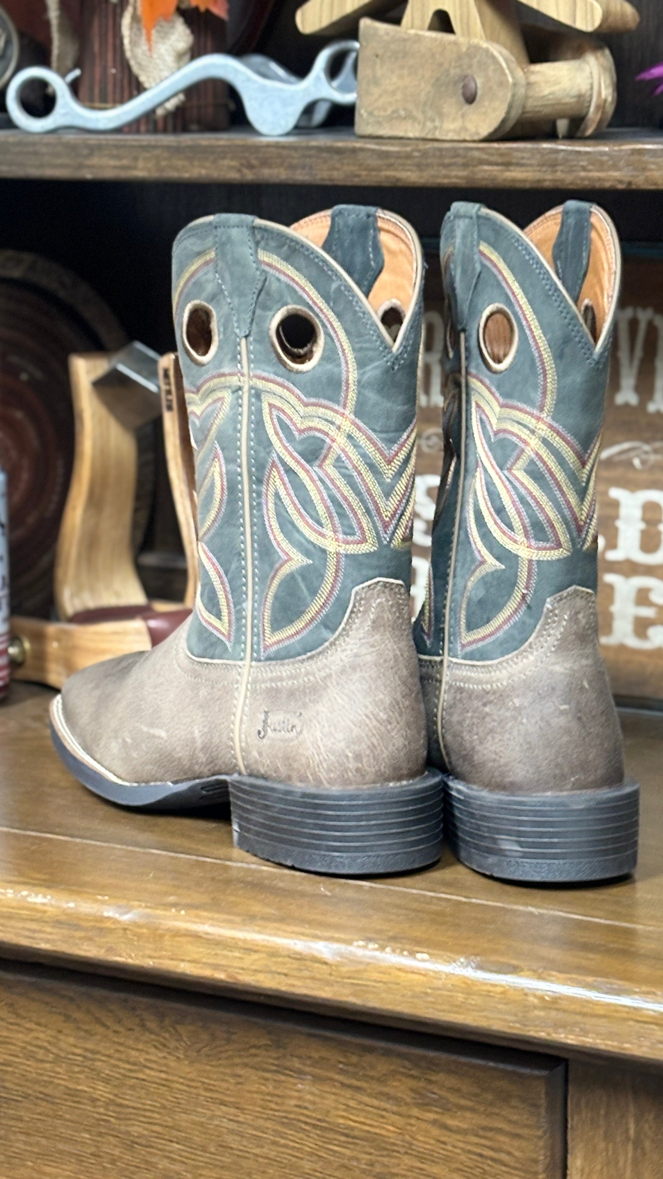 Lubbock Boots by Justin - Henderson's Western Store