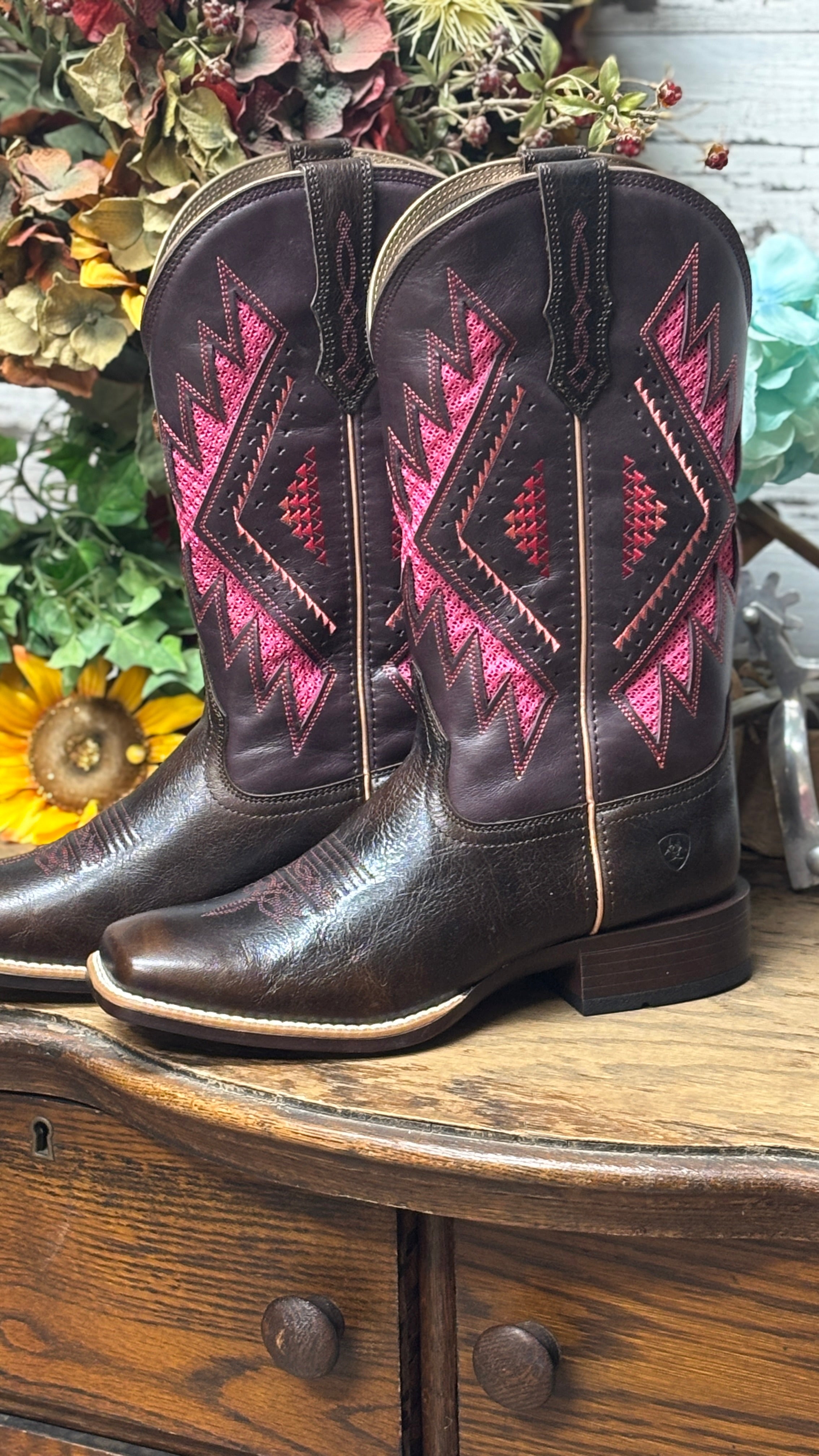 Sienna VentTEK by Arait - Henderson's Western Store