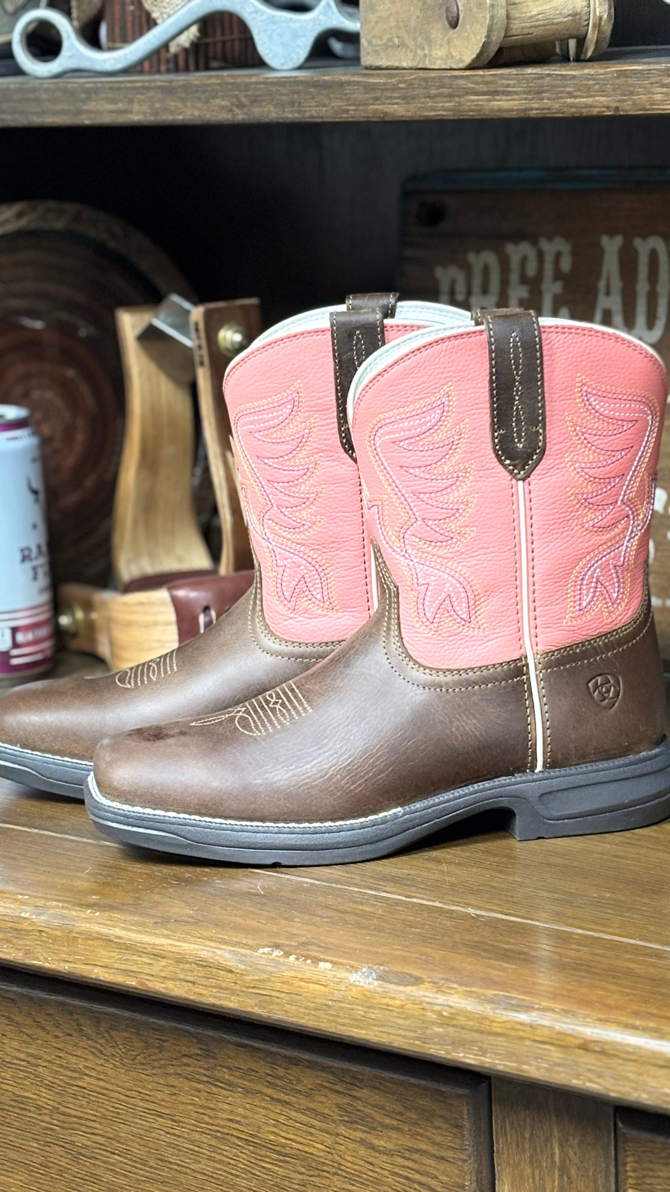 Anthem Shortie Myra by Ariat - Henderson's Western Store