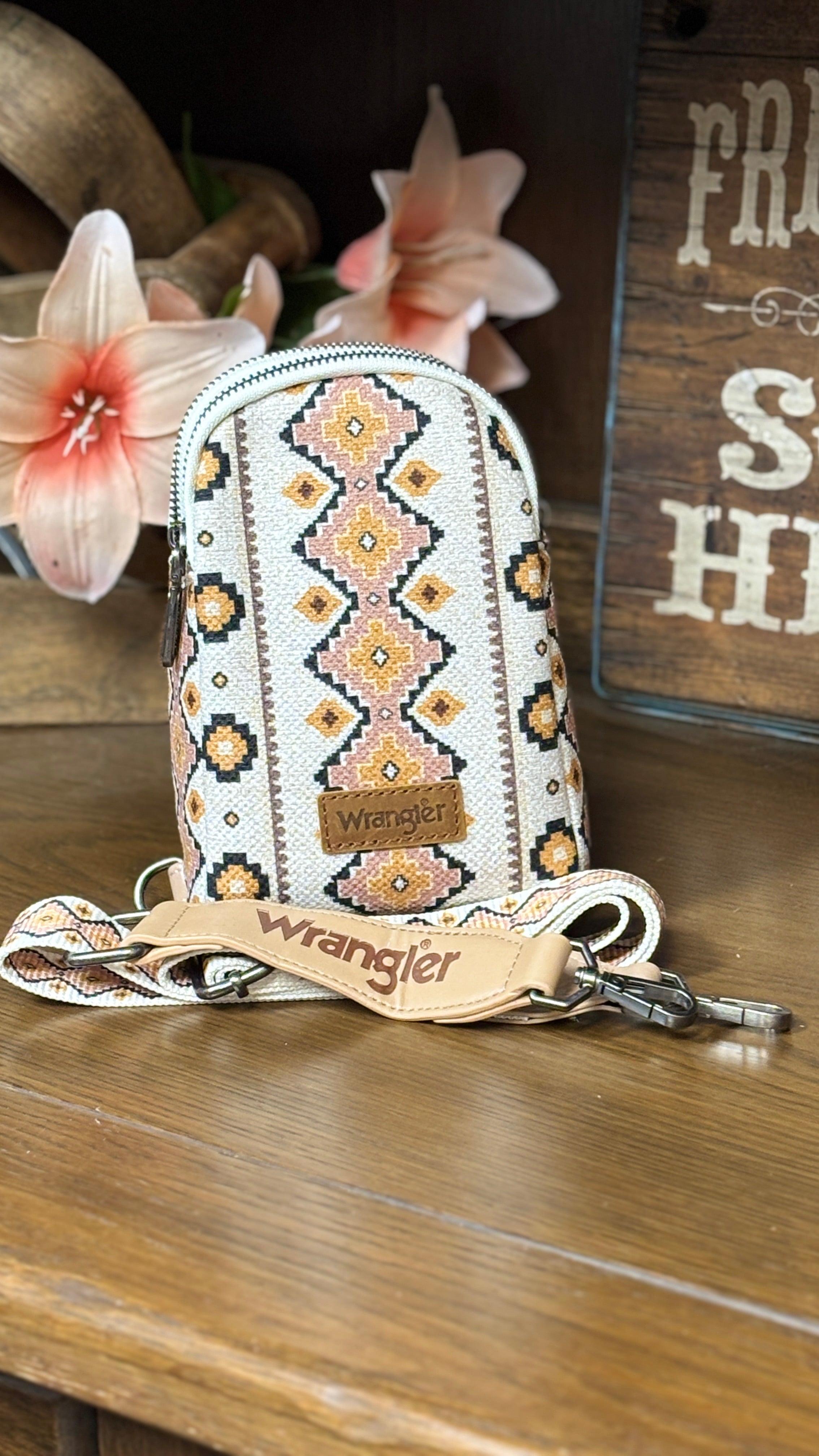 Wrangler Southwest Sling ~ Tan - Henderson's Western Store