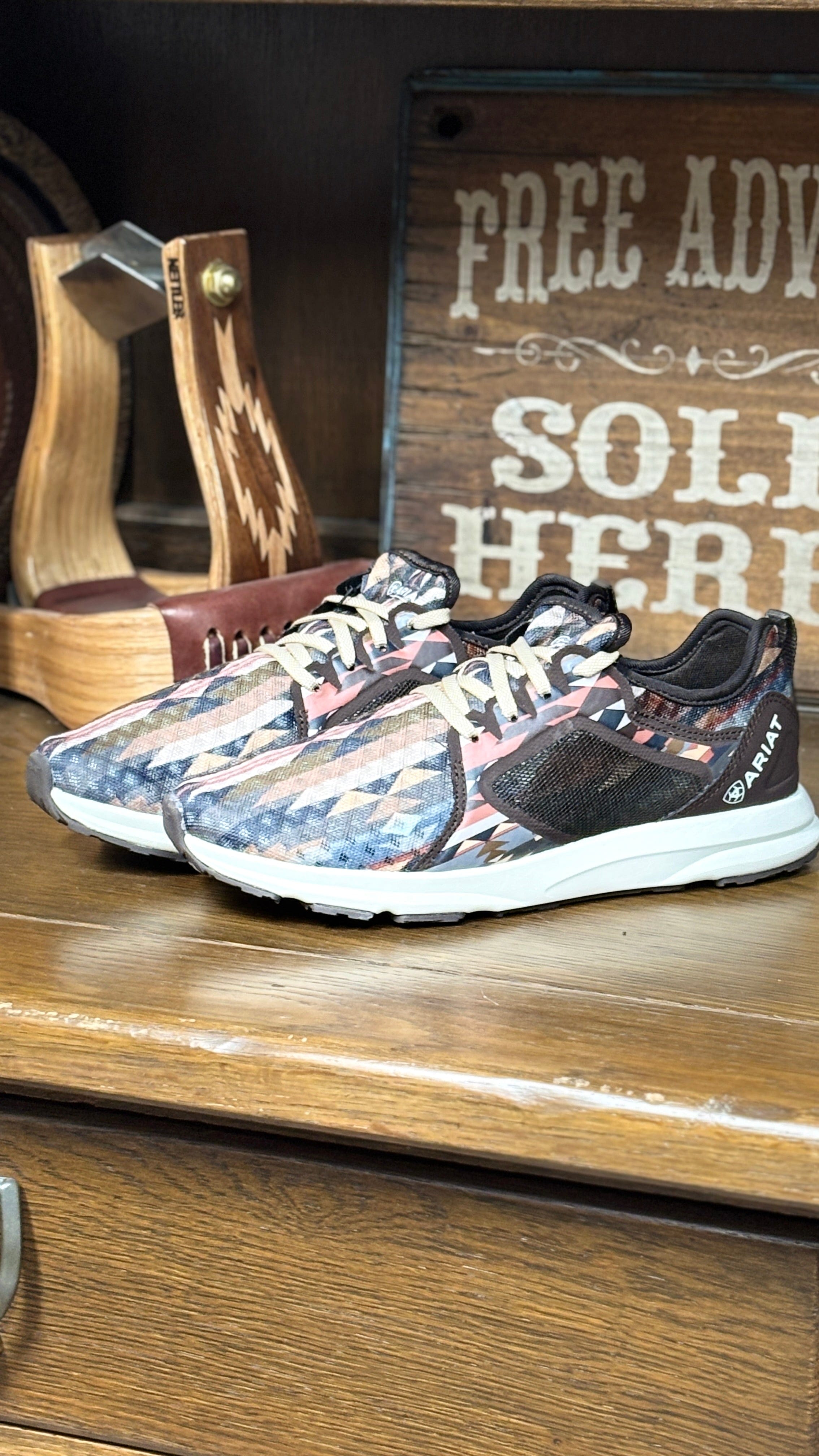 Ariat Fuse ~ Neutral Blanket - Henderson's Western Store