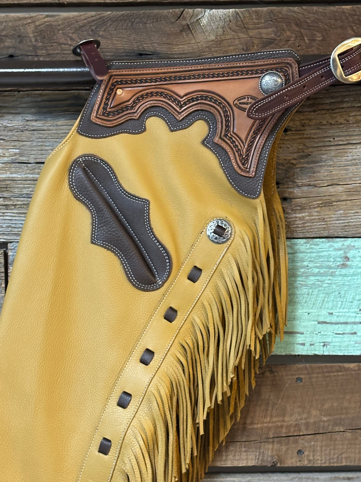 Rockin' Y Saddlery chap