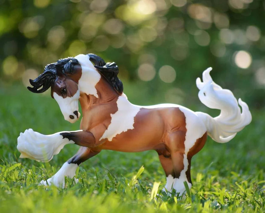 Breyer Gypsy Vanner