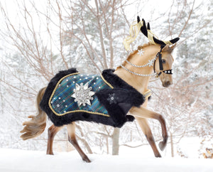 Load image into Gallery viewer, 2023 Holiday Horse ~ Highlander - Henderson&#39;s Western Store