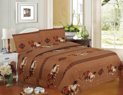 Running Horse Quilt Set ~ Tan ~ Queen - Henderson's Western Store